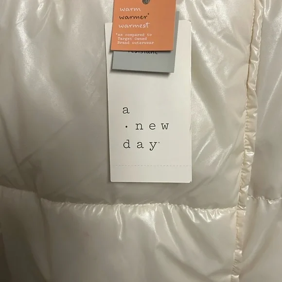 NWT Cream Puffer Jacket - Picture 8 of 11